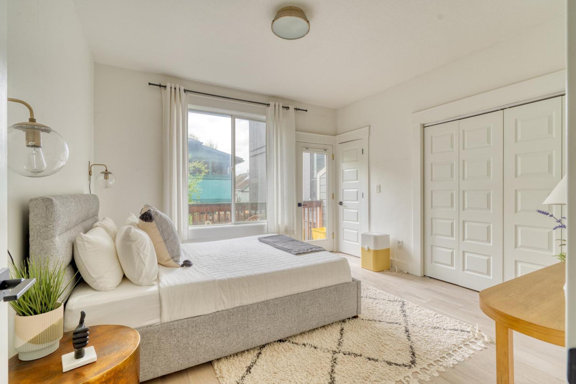 Stay Portland - Perfect Portland Farmhouse Loft - Breweries & Bars 외부 사진